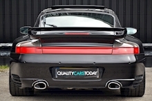 Porsche 911 Carrera 4S Manual Factory Aerokit + Sports Exhaust + Xenons + BOSE - Thumb 4