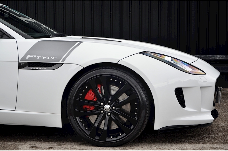 Jaguar F-Type S Full Jaguar Dealer History + High Spec + Exceptional Condition Image 15