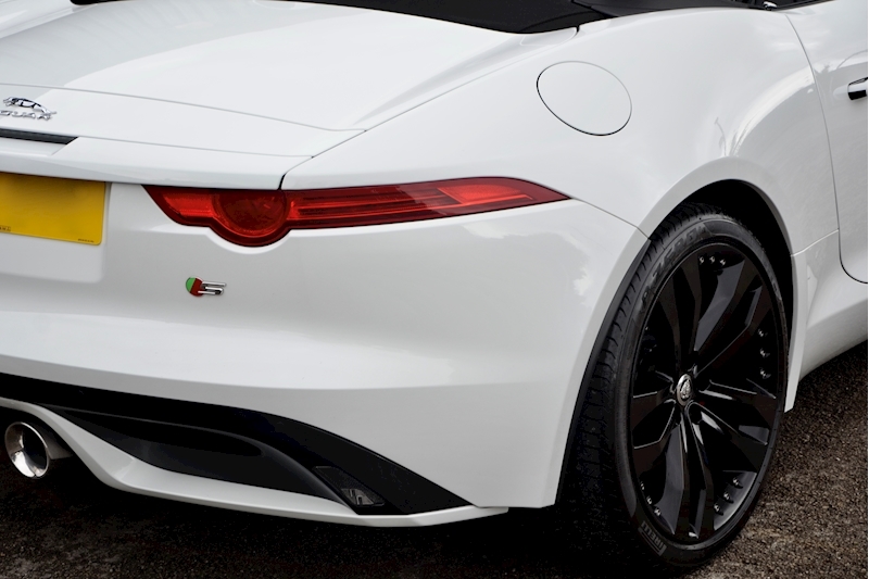 Jaguar F-Type S Full Jaguar Dealer History + High Spec + Exceptional Condition Image 13