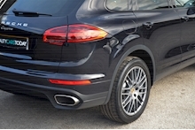 Porsche Cayenne D Cayenne D 3 5dr SUV Automatic Diesel - Thumb 12