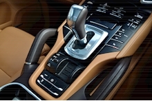 Porsche Cayenne D Cayenne D 3 5dr SUV Automatic Diesel - Thumb 18