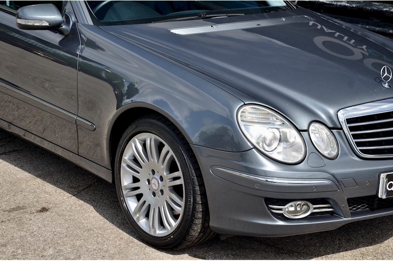 Mercedes-Benz E280 CDI Sport Supplying Dealer Plus 1 Owner + Full Service History Image 13