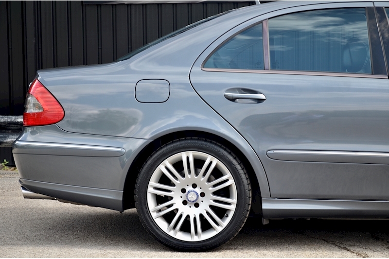 Mercedes-Benz E280 CDI Sport Supplying Dealer Plus 1 Owner + Full Service History Image 11