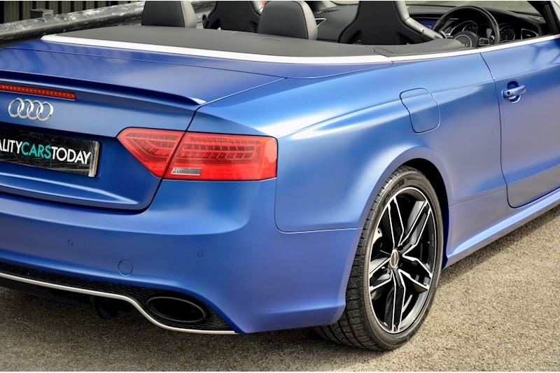 Audi RS5 Convertible  Limited Edition Performance Seats + AudI Exclusive + Carbon Engine Bay Image 14