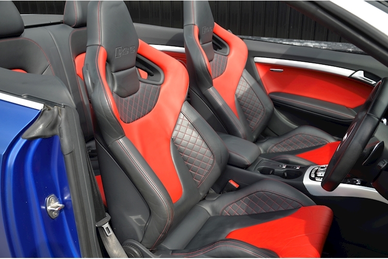 Audi RS5 Convertible  Limited Edition Performance Seats + AudI Exclusive + Carbon Engine Bay Image 22