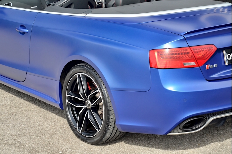 Audi RS5 Convertible  Limited Edition Performance Seats + AudI Exclusive + Carbon Engine Bay Image 31