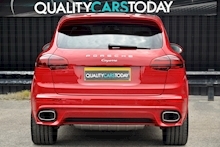 Porsche Cayenne D Full Porsche History + SportDesign Pack + Adaptive Sport Seats - Thumb 4