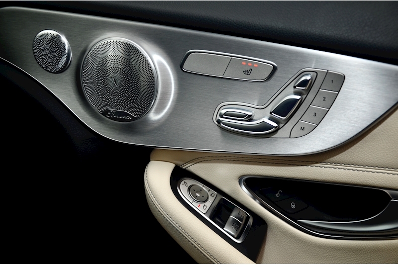 Mercedes-Benz C200 4Matic AMG Line Premium Plus Night Pack + Pano Roof + Burmester + Reverse Cam Image 12