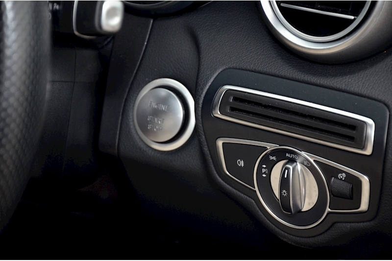 Mercedes-Benz C200 4Matic AMG Line Premium Plus Night Pack + Pano Roof + Burmester + Reverse Cam Image 22