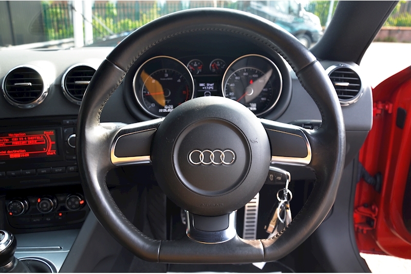 Audi TT Diesel Quattro 2.0 TDI Manual + Full Service History Image 13