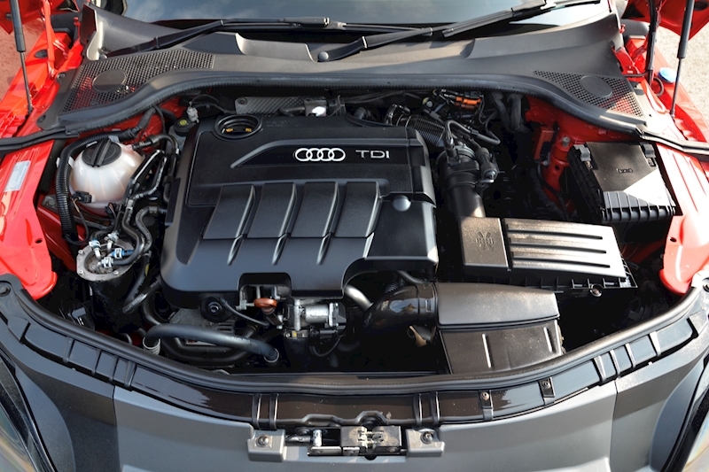 Audi TT Diesel Quattro 2.0 TDI Manual + Full Service History Image 15