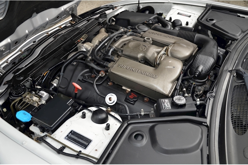 Jaguar XKR XKR 4.2 2dr Coupe Automatic Petrol Image 39
