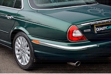 Jaguar XJ6 SE 3.0 V6 SE + Jaguar Racing Green + Previously Supplied by Ourselves - Thumb 20