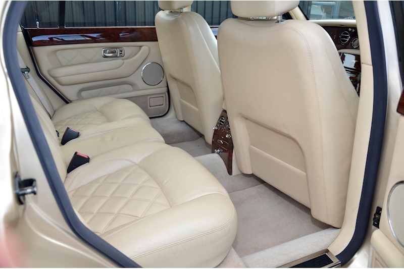 Bentley Arnage T Special Colour + Fully Documted History + Previously Supplied by Us Image 20