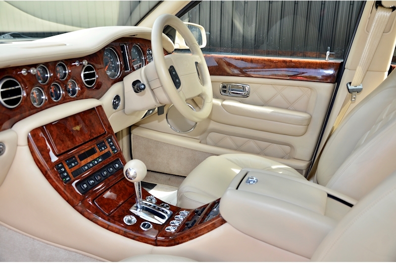 Bentley Arnage T Special Colour + Fully Documted History + Previously Supplied by Us Image 8