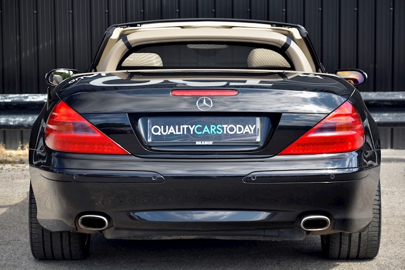 Mercedes-Benz SL 350 Panoramic Roof + AMG Wheels + BOSE + Black Ash Wood Image 4