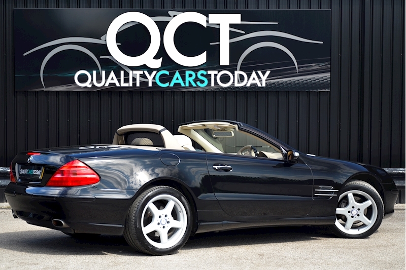 Mercedes-Benz SL 350 Panoramic Roof + AMG Wheels + BOSE + Black Ash Wood Image 27