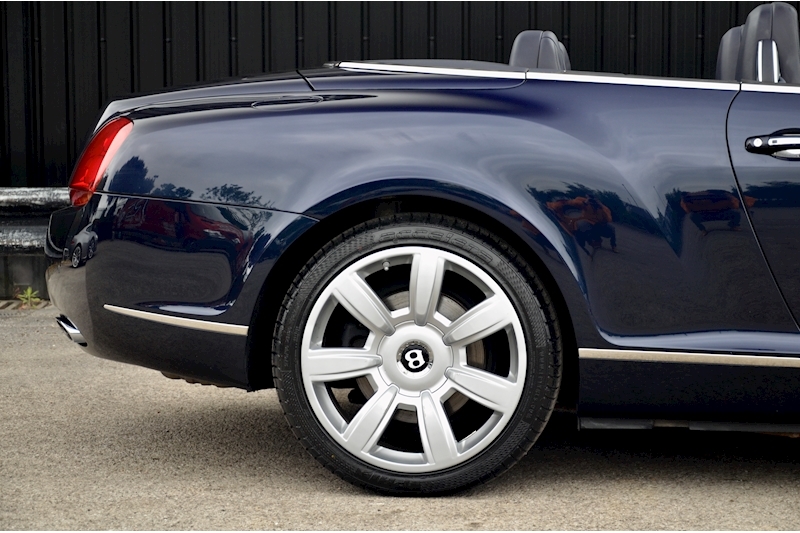 Bentley Continental GTC W12 Dark Sapphire + Nautic Hide + Massage Seats Image 13