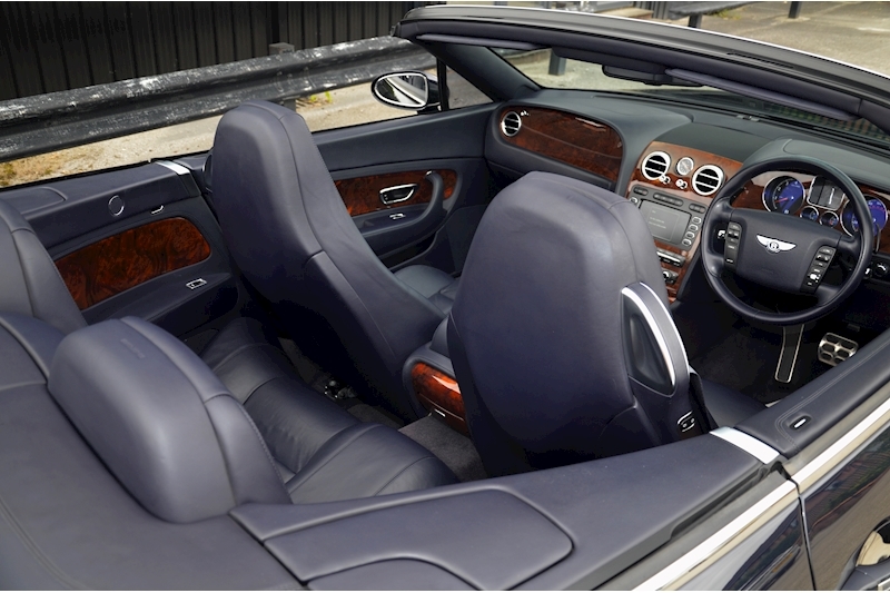 Bentley Continental GTC W12 Dark Sapphire + Nautic Hide + Massage Seats Image 10