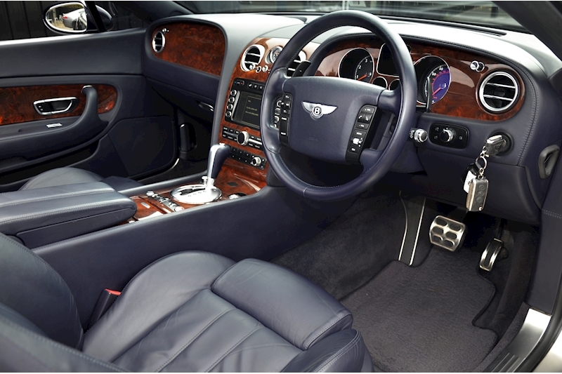 Bentley Continental GTC W12 Dark Sapphire + Nautic Hide + Massage Seats Image 9
