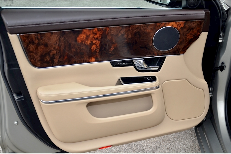 Jaguar XJ Premium Luxury Rare Cashmere Metallic + 2 Former Keepers + Fully Documented History Image 42