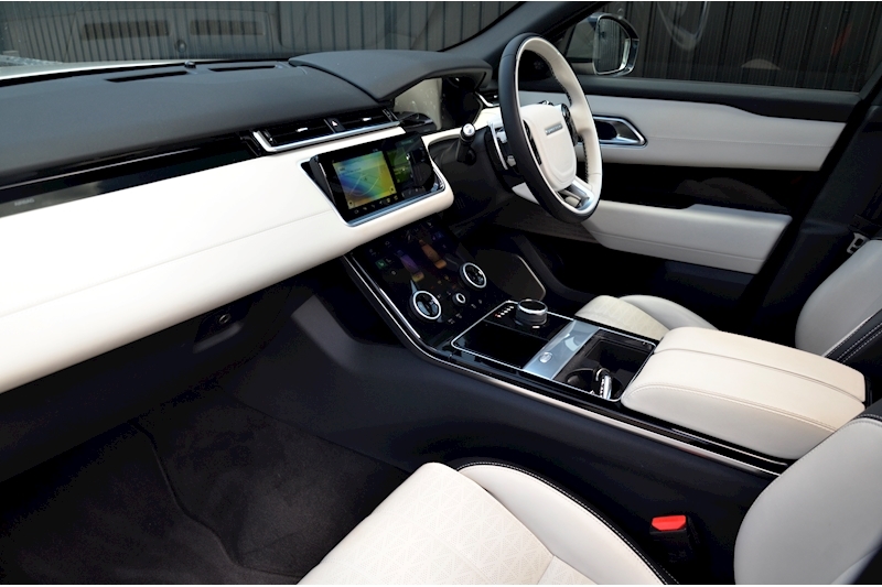 Land Rover Range Rover Velar P300 R-Dynamic HSE P300 R-Dynamic HSE Image 11