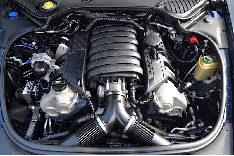 Porsche Panamera 4.8 V8 4S Hatchback 5dr Petrol PDK 4WD Euro 5 (s/s) (400 ps) Image 35
