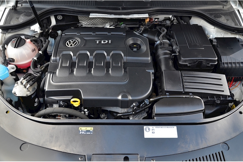 Volkswagen CC GT Black Edition 2.0 TDI Manual + 1 Former Keeper + FSH inc.Timing Belt + Pano Roof Image 26