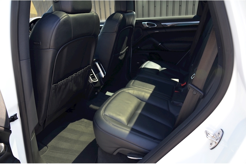 Porsche Cayenne Panoramic Roof + Air Suspension + Over £15k in Cost Options Image 36