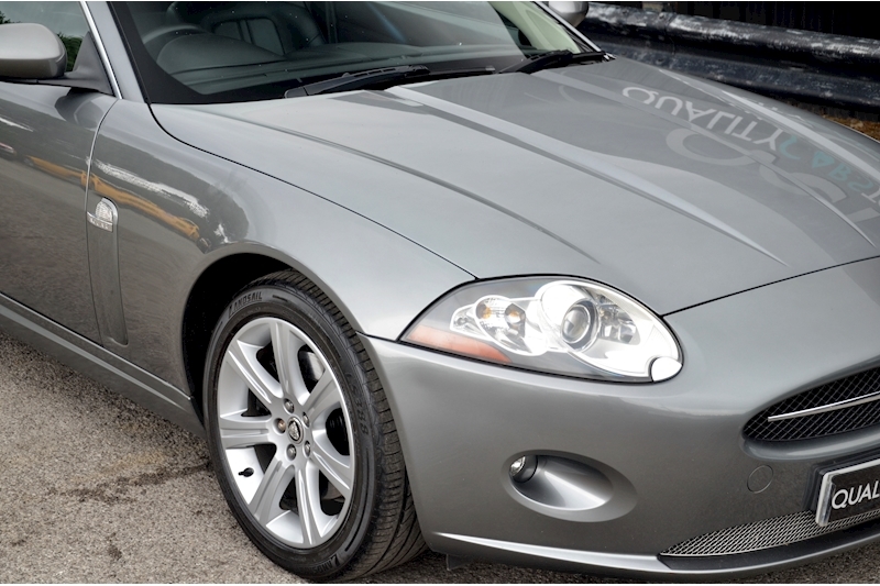 Jaguar XK 4.2 V8 Coupe Full Service History + Just Serviced by Jaguar Image 15