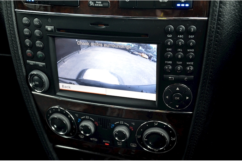 Mercedes-Benz G350 V6 CDI Designo Graphite + MB Rear Screens Image 23