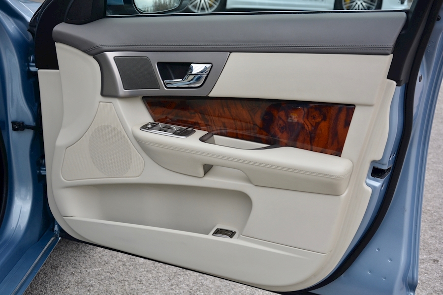 Jaguar Xf Xf V6 Premium Luxury 3.0 4dr Saloon Automatic Diesel Image 21