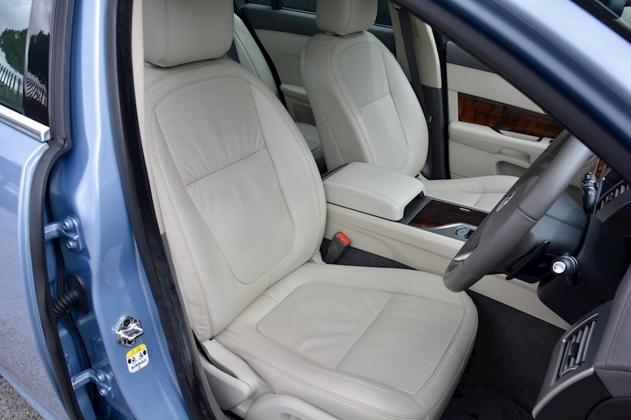 Jaguar Xf Xf V6 Premium Luxury 3.0 4dr Saloon Automatic Diesel Image 26
