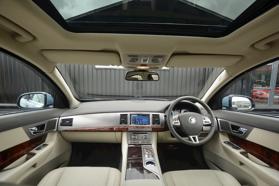 Jaguar Xf Xf V6 Premium Luxury 3.0 4dr Saloon Automatic Diesel Image 36