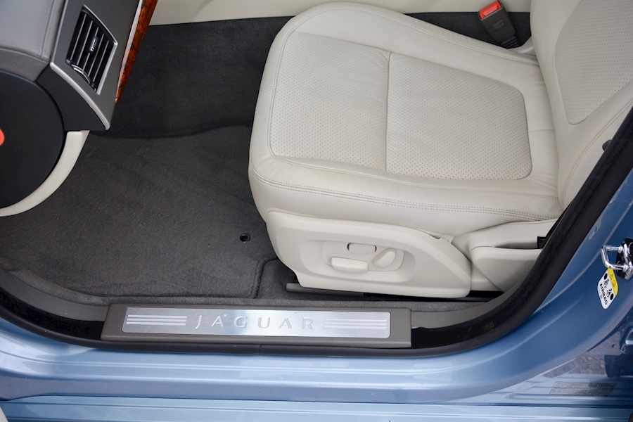 Jaguar Xf Xf V6 Premium Luxury 3.0 4dr Saloon Automatic Diesel Image 47