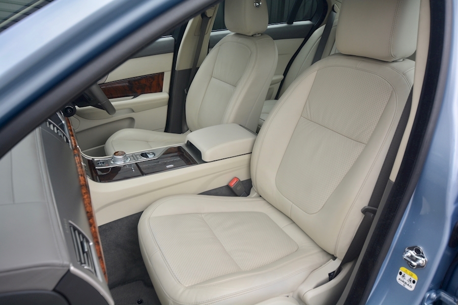 Jaguar Xf Xf V6 Premium Luxury 3.0 4dr Saloon Automatic Diesel Image 38