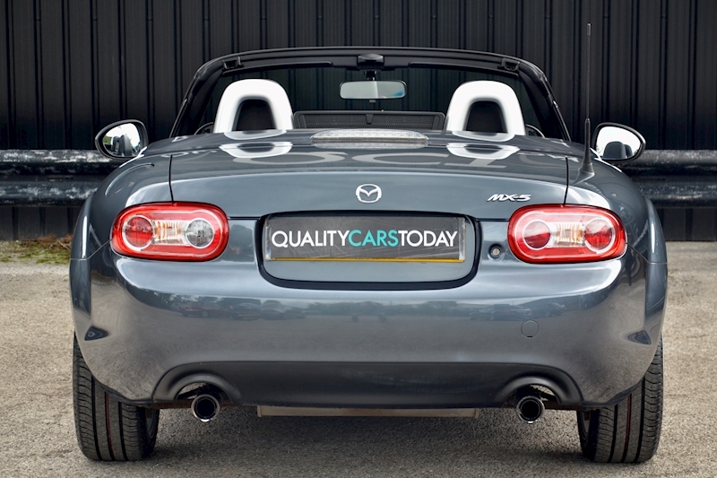 Mazda MX-5 Sport Tech Roadster + Heated Leather + LSD + BOSE Image 4