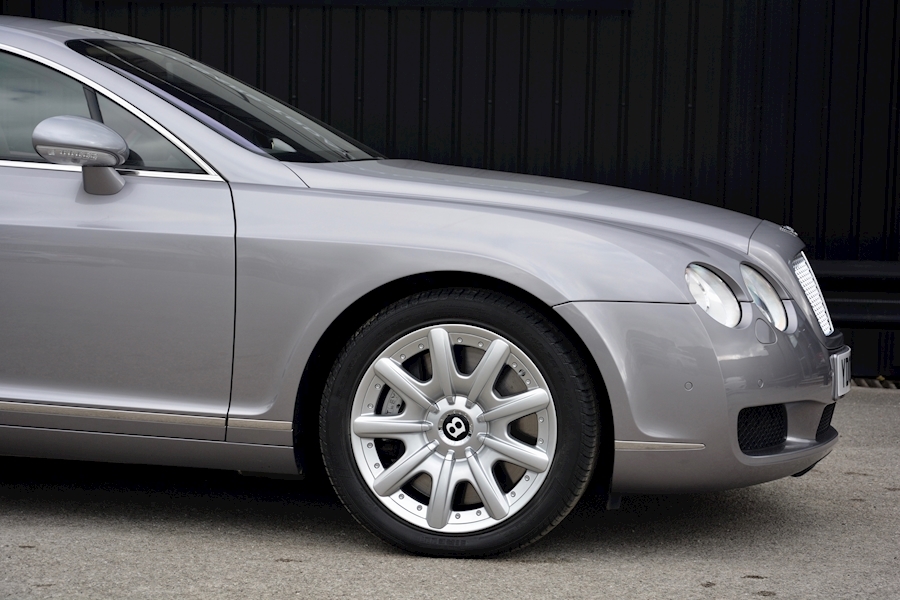 Bentley Continental GT 6.0 W12 Continental GT 6.0 Image 11