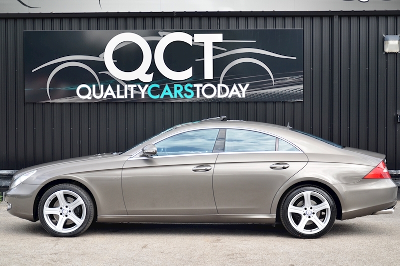 Mercedes-Benz CLS 500 Huge Rare Spec + Nappa + Sunroof + Harmon Kardon + Keyless Go Image 1