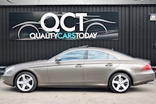 Mercedes-Benz CLS 500 Huge Rare Spec + Nappa + Sunroof + Harmon Kardon + Keyless Go - Thumb 1