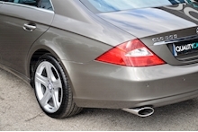 Mercedes-Benz CLS 500 Huge Rare Spec + Nappa + Sunroof + Harmon Kardon + Keyless Go - Thumb 30