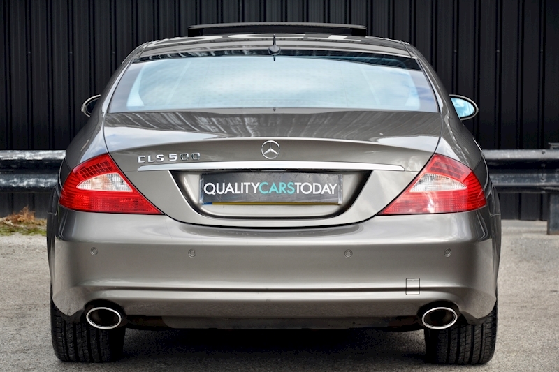 Mercedes-Benz CLS 500 Huge Rare Spec + Nappa + Sunroof + Harmon Kardon + Keyless Go Image 4