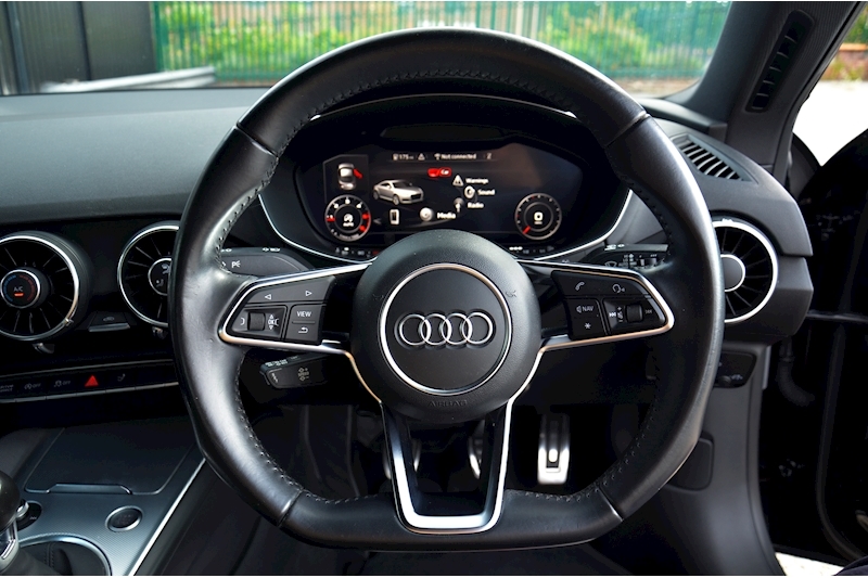 Audi TT 2.0 TDI Ultra Sport 1 Former Keeper + Mythos Black + Virtual Dash Image 15