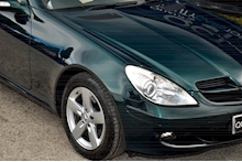 Mercedes-Benz SLK 280 Rare Andradite Green Metallic + Air Scarf + 1 Former Keeper - Thumb 16