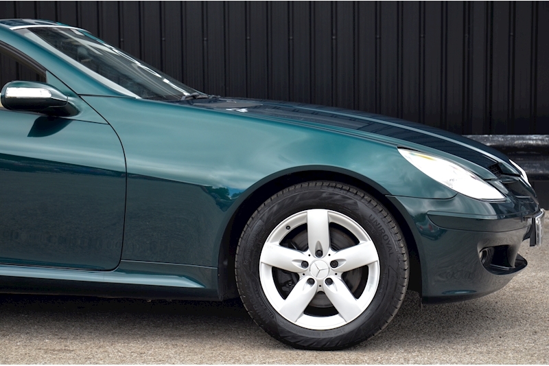 Mercedes-Benz SLK 280 Rare Andradite Green Metallic + Air Scarf + 1 Former Keeper Image 15