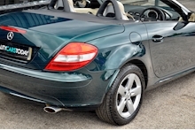 Mercedes-Benz SLK 280 Rare Andradite Green Metallic + Air Scarf + 1 Former Keeper - Thumb 13