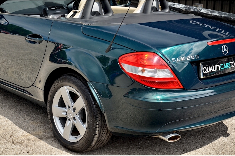 Mercedes-Benz SLK 280 Rare Andradite Green Metallic + Air Scarf + 1 Former Keeper Image 19