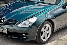 Mercedes-Benz SLK 280 Rare Andradite Green Metallic + Air Scarf + 1 Former Keeper - Thumb 17