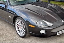 Jaguar XKR-S 