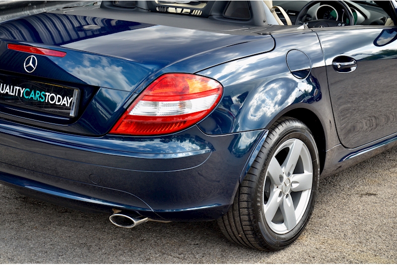 Mercedes-Benz SLK 3.0 SLK280 Convertible 2dr Petrol 7G-Tronic (222 g/km, 231 bhp) Image 14